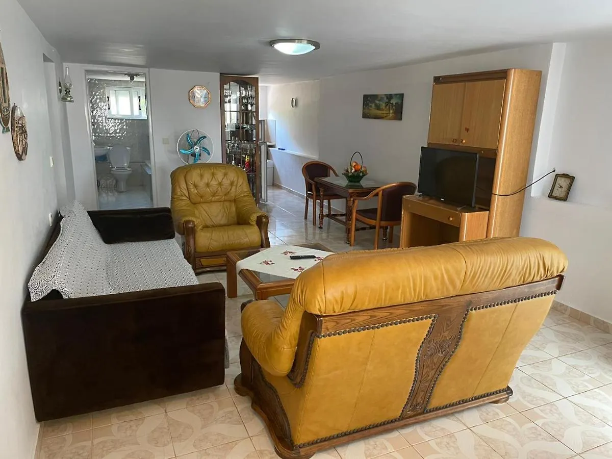 Apartamente Gleni Sarande Albania